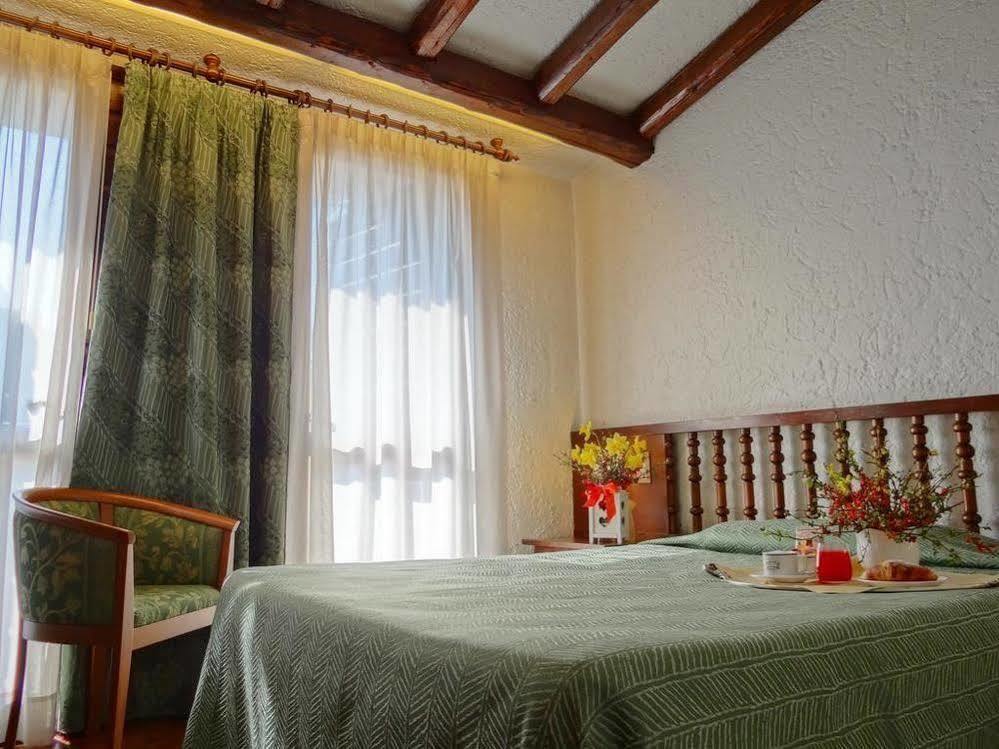 El Rustego Hotel Рубано Екстериор снимка